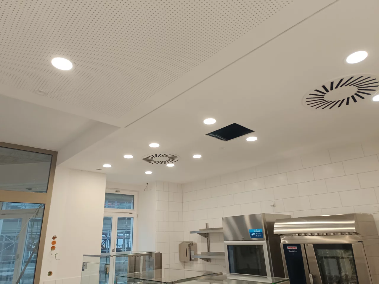 04 Gipskartonwände mit Anforderung an Küchen- und Hygienedecken