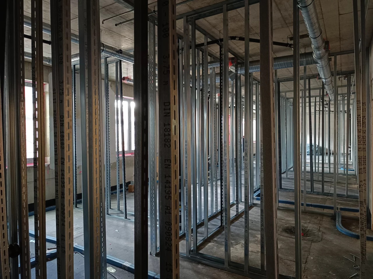 04 Ständerwerk/ Unterkonstruktion für Gipskartonwände